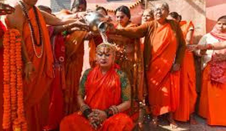 साध्वी बनने का नया ट्रेंड: त्याग की ओट में सुख का ब्रांड?