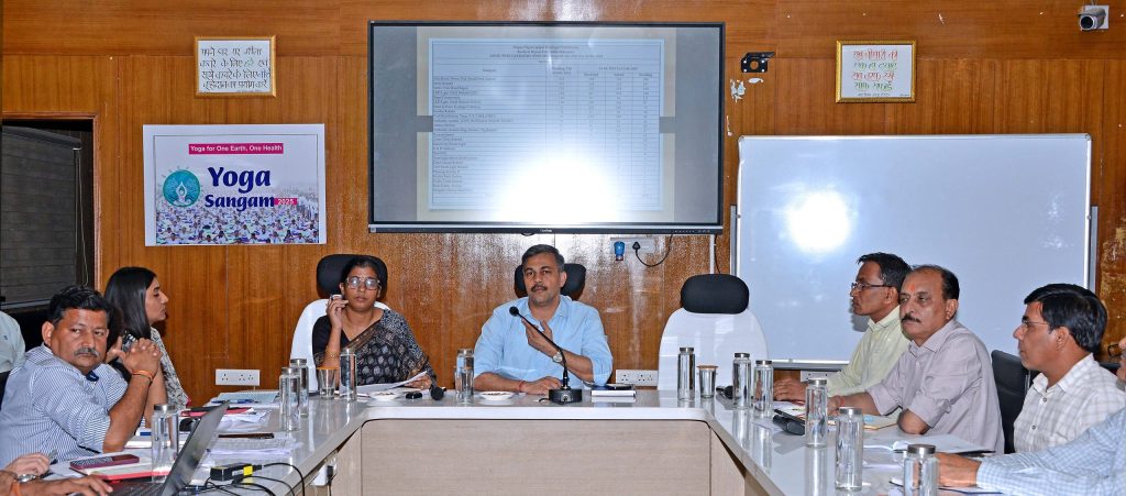 हेरिटेज निगम अधिकारी सफाई व्यवस्था को रखें प्राथमिकता पर, वर्षभर युद्ध स्तर पर चले सफाई अभियान – शासन सचिव रवि जैन