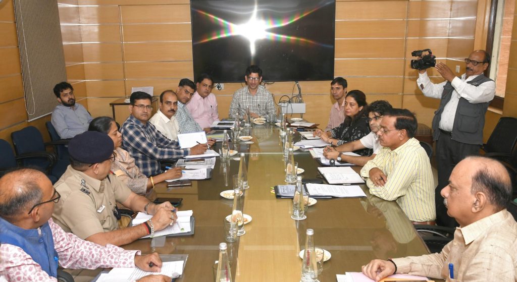 अंता विधानसभा उपचुनाव-2025: टेलीकॉम कंपनियां केवल अधिप्रमाणित विज्ञापन और ऑडियो संदेश ही प्रसारित करें — मुख्य निर्वाचन अधिकारी