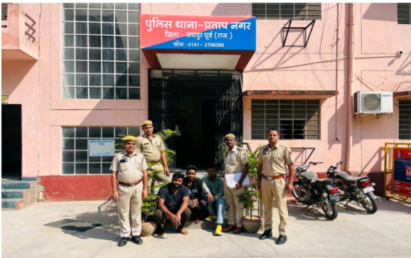 पुलिस थाना प्रताप नगर की बड़ी कार्यवाही: टॉवर से आरआरयू चोरी करने वाले तीन शातिर चोर गिरफ्तार