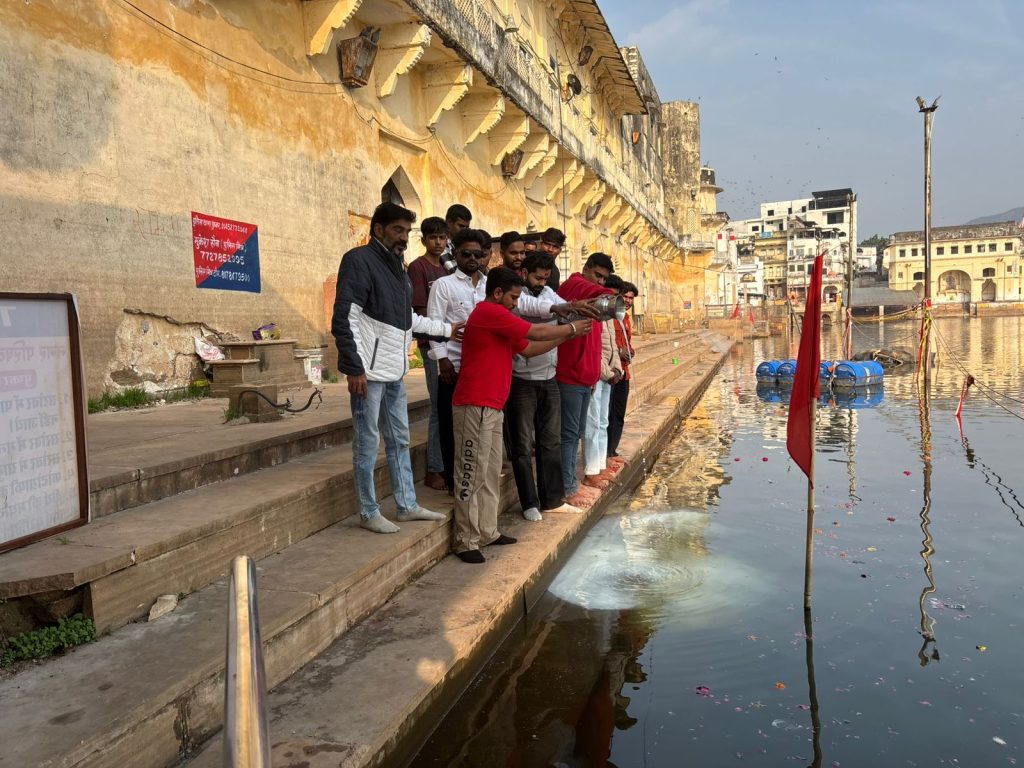 पुष्कर में नेता प्रतिपक्ष टीकाराम जूली का 45वां जन्मोत्सव हर्षोल्लास के साथ मनाया