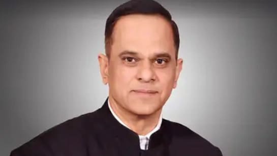 मुख्य सचिव वी. श्रीनिवास ने राज्यपाल से की शिष्टाचार भेंट