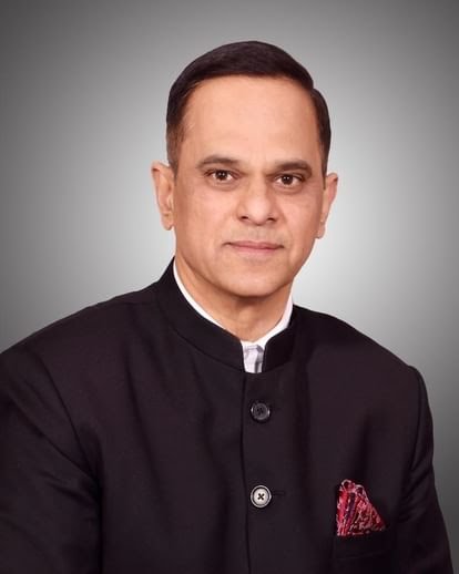 मुख्य सचिव वी. श्रीनिवास ने संभाला पदभार — प्राथमिकता सुशासन, पारदर्शिता और जवाबदेही