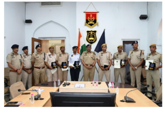 जयपुर पुलिस ने छह जांबाजों को नवाजा: “कांस्टेबल ऑफ द मंथ” अवॉर्ड से सम्मानित