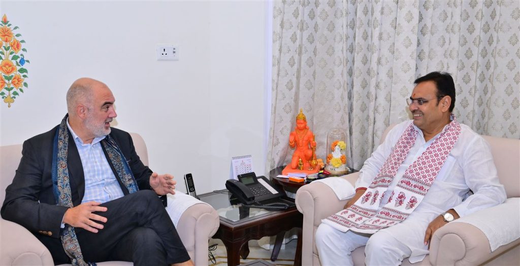 ऑस्ट्रेलियाई महावाणिज्य दूत पॉल मर्फी ने की मुख्यमंत्री भजनलाल शर्मा से मुलाकात, राजस्थान में निवेश और विकास पर हुई चर्चा