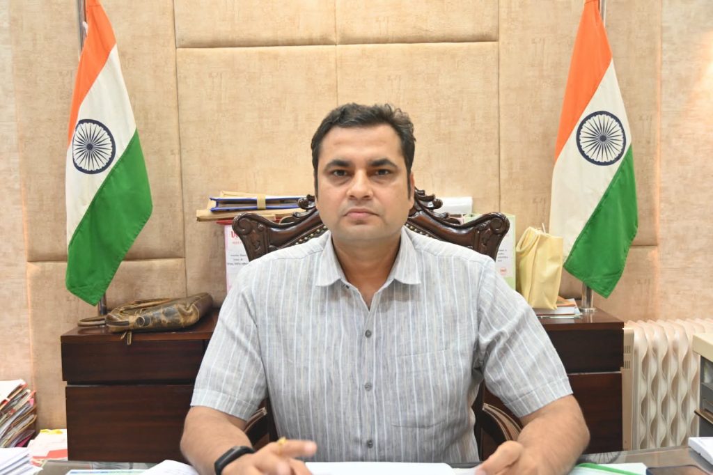 संस्कार कांवड़ यात्रा के मद्देनजर 10 अगस्त को नगर निगम क्षेत्र में संचालित सभी स्कूलों में अवकाश घोषित