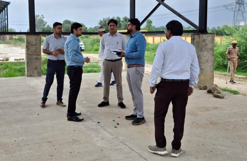 जिलाधिकारी ने निर्माणाधीन म्युनिसिपल सॉलिड वेस्ट प्लांट का किया निरीक्षण, दिये दिशा निर्देश