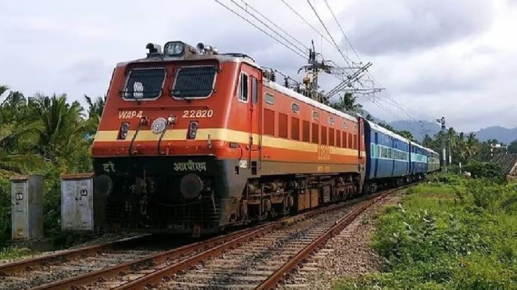 खातीपुरा-असारवा खंड पर 17 जोड़ी ट्रेनें संचालित, रेल मंत्री अश्विनी वैष्णव ने लोकसभा में दी जानकारी