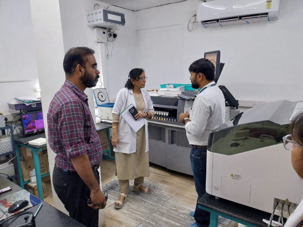 बिना पंजीयन के संचालित पेथ केयर डायग्नोस्टिक सेंटर को किया सील